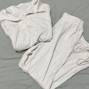 Colsie Cream Speckled Lounge Set